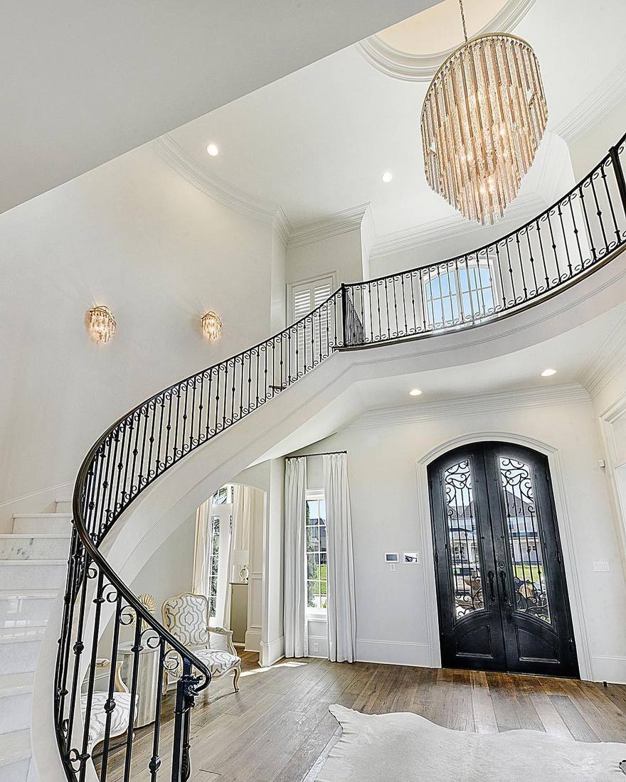 Graceful curved iron rail